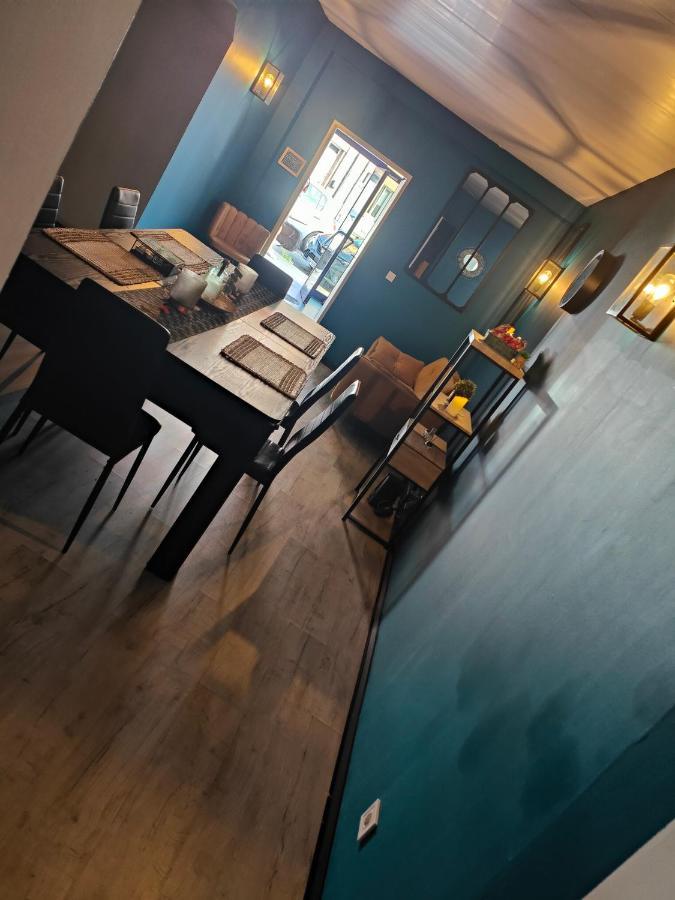 Apartamento Logement Privatif Avec Jacuzzi Bergues Exterior foto